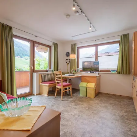 Appartamento Haus Rosmarie Neustift im Stubaital Esterno foto